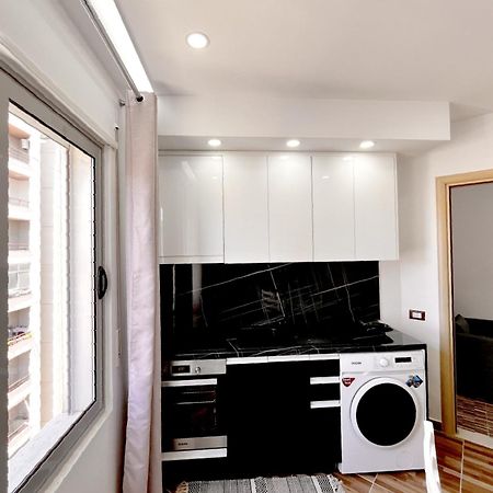 Kam Apartments In The City Center Вльора Екстер'єр фото