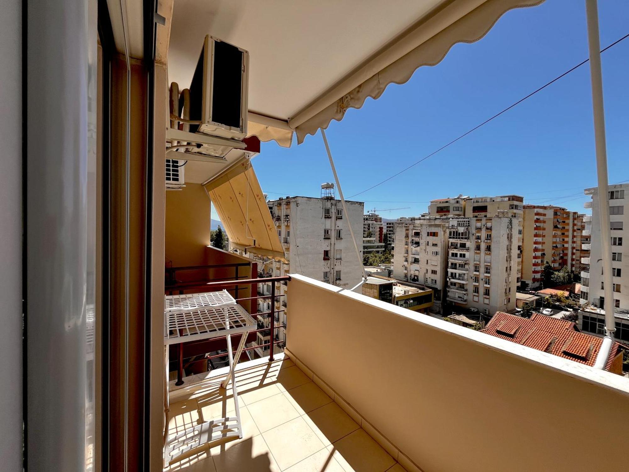 Kam Apartments In The City Center Вльора Екстер'єр фото